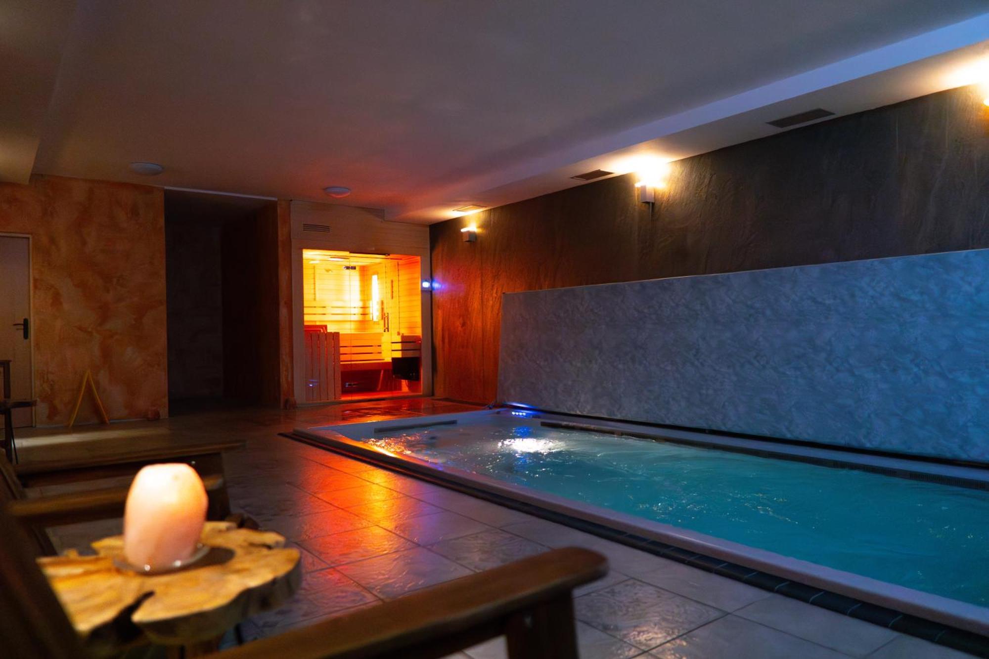 Wellness Hotel - Viktorka, Herecky Dum Ceska Skalice Luaran gambar